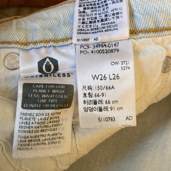 Levi’s Premium Wedgie Straight Jeans - Picture 6 of 7